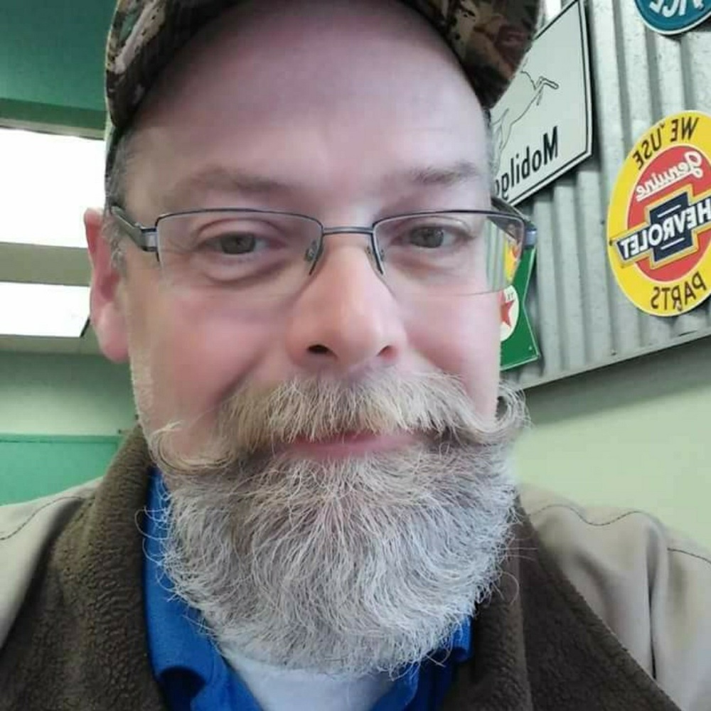 Meet your Posher, Mark